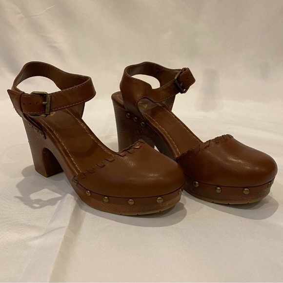 MIA Women's Brown Wood Chunky Platform Clogs Size 7.5 - Picture 2 of 10